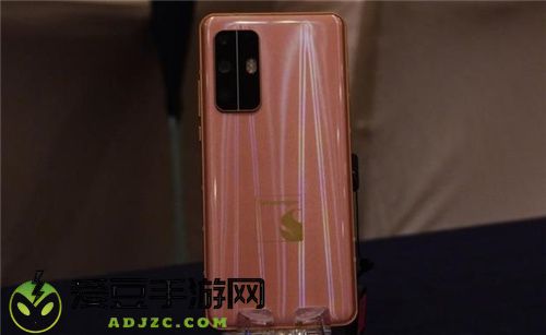 大型手游“帧数拉满” 骁龙8至尊版游戏表现强悍